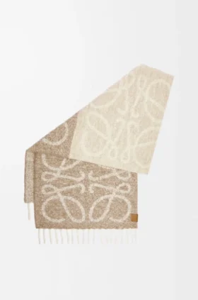 Anagram Scarf in Alpaca and Wool