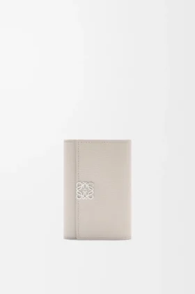 Anagram Small Vertical Wallet in Pebble Grained Calfskin