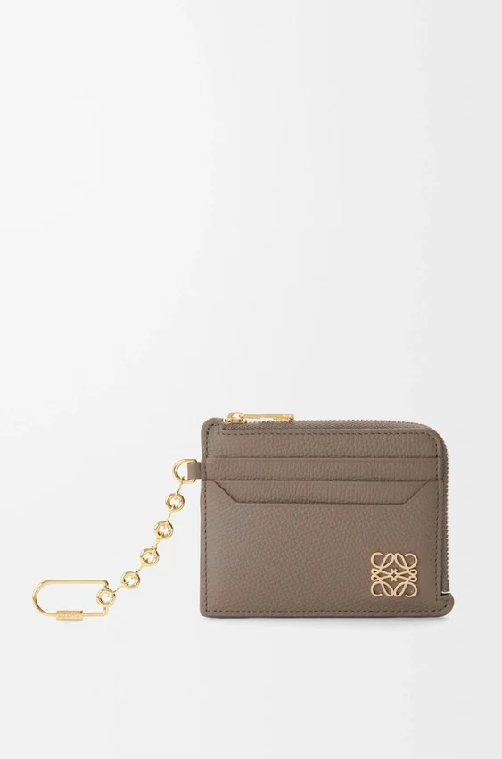Anagram Square Coin Cardholder in Pebble Grained Calfskin Anagram Square Coin Cardholder in Pebble Grained Calfskin