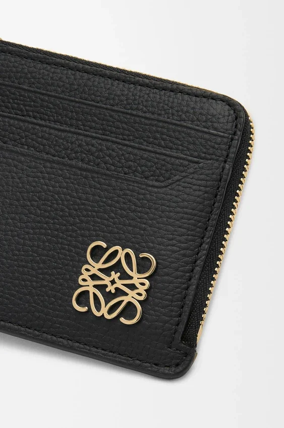 Anagram Square Coin Cardholder in Pebble Grained Calfskin Anagram Square Coin Cardholder in Pebble Grained Calfskin