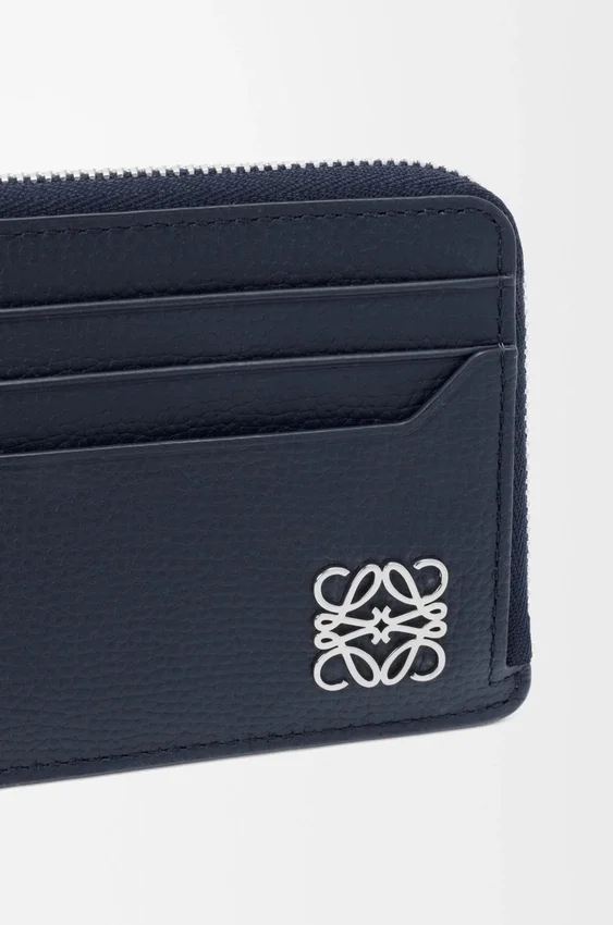 Anagram Square Coin Cardholder in Pebble Grained Calfskin Anagram Square Coin Cardholder in Pebble Grained Calfskin