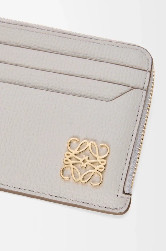Anagram Square Coin Cardholder in Pebble Grained Calfskin Anagram Square Coin Cardholder in Pebble Grained Calfskin