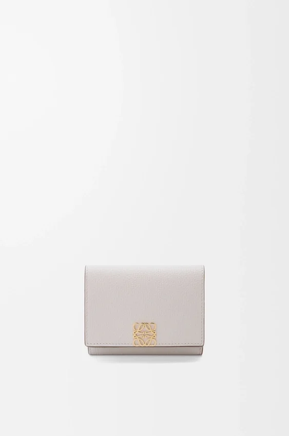 Anagram Trifold Wallet in Pebble Grained Calfskin Anagram Trifold Wallet in Pebble Grained Calfskin
