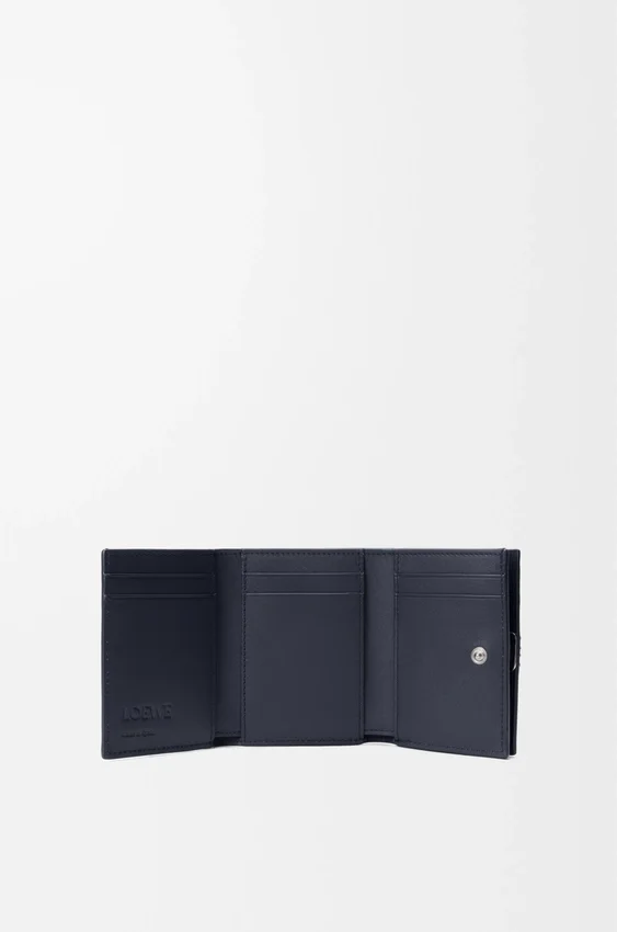 Anagram Trifold Wallet in Pebble Grained Calfskin Anagram Trifold Wallet in Pebble Grained Calfskin