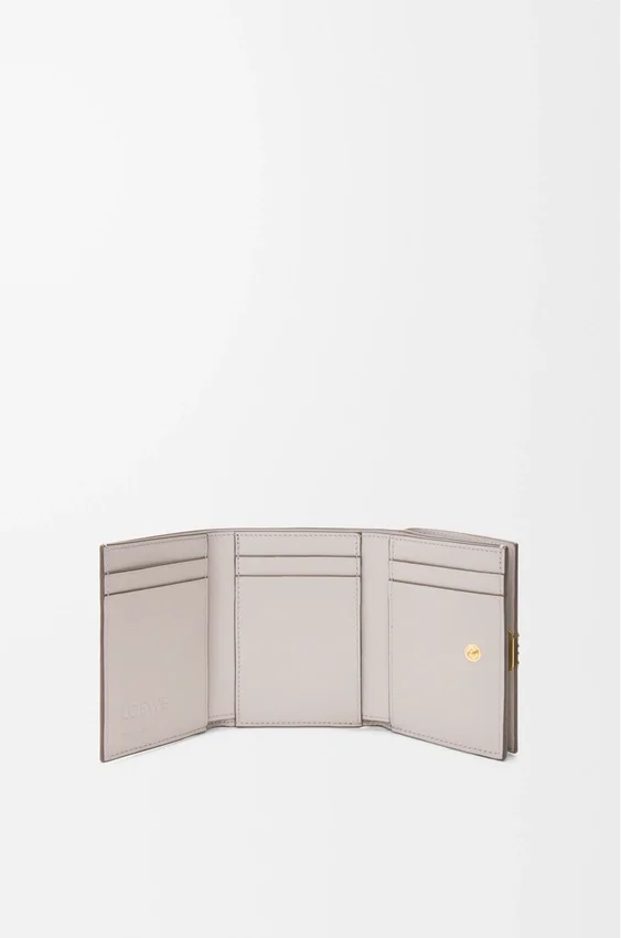 Anagram Trifold Wallet in Pebble Grained Calfskin Anagram Trifold Wallet in Pebble Grained Calfskin
