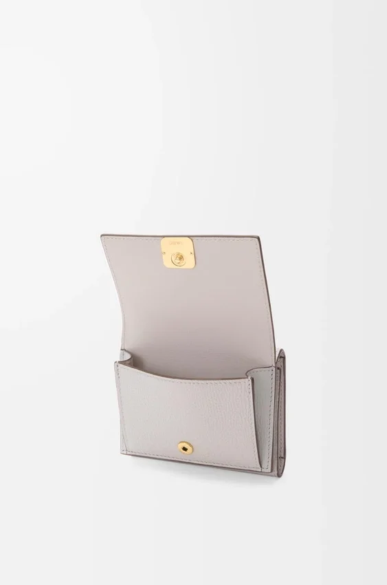 Anagram Trifold Wallet in Pebble Grained Calfskin Anagram Trifold Wallet in Pebble Grained Calfskin