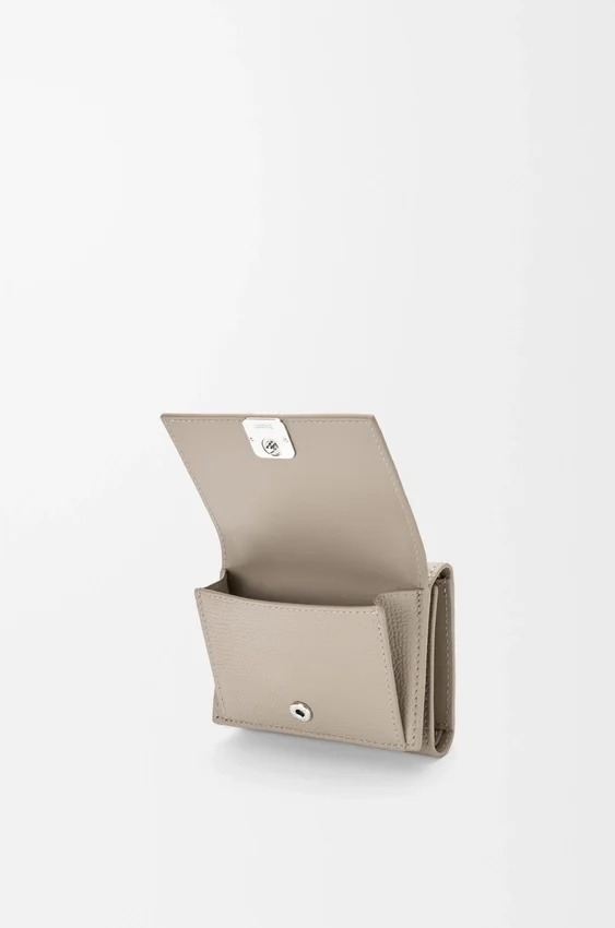 Anagram Trifold Wallet in Pebble Grained Calfskin Anagram Trifold Wallet in Pebble Grained Calfskin