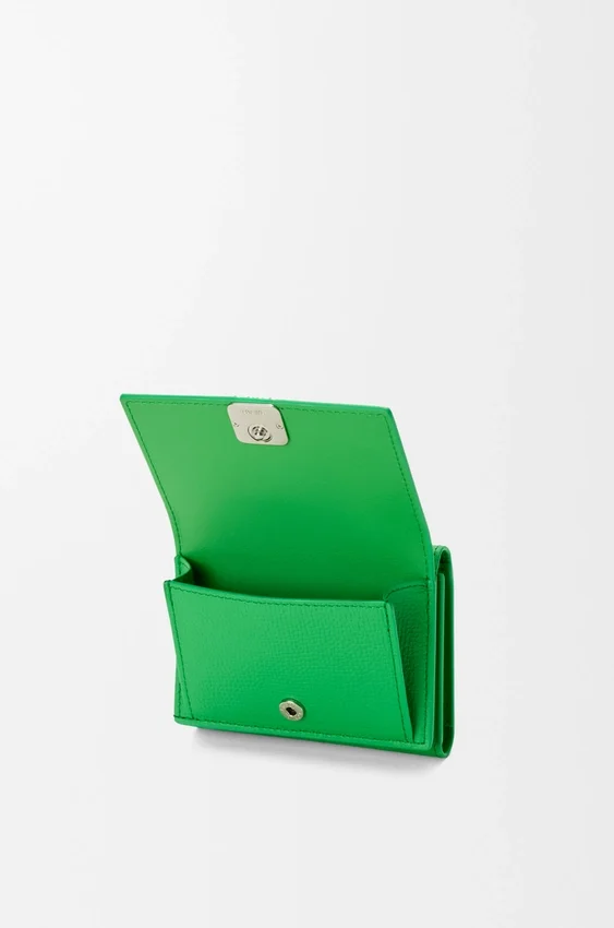 Anagram Trifold Wallet in Pebble Grained Calfskin Anagram Trifold Wallet in Pebble Grained Calfskin