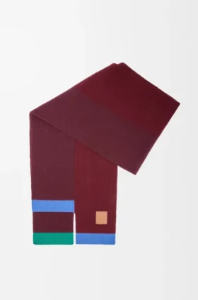 Asymmetric Scarf in Wool