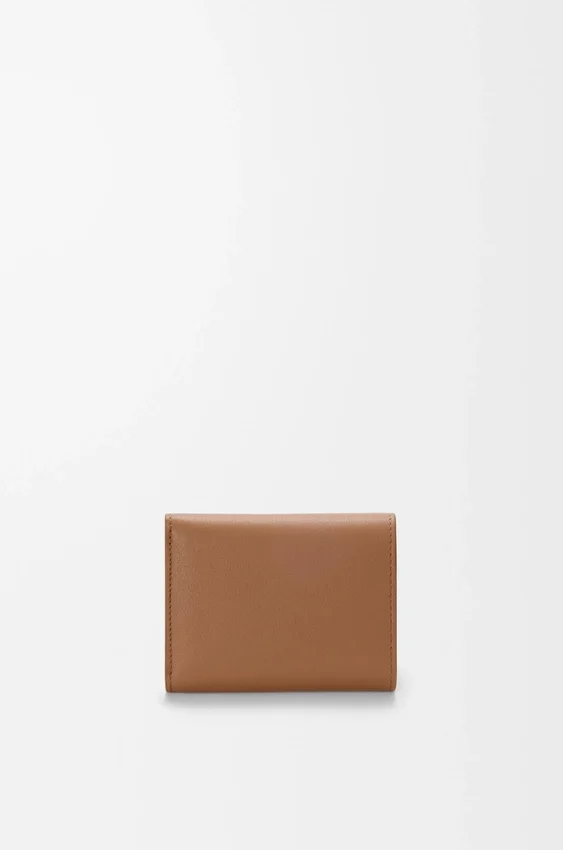 Cats Trifold Wallet in Classic Calfskin Cats Trifold Wallet in Classic Calfskin