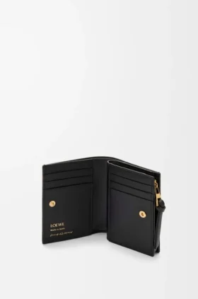 Compact Wallet in Nappa Calfskin