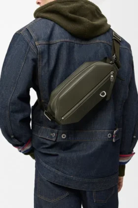 Convertible Sling in Classic Calfskin