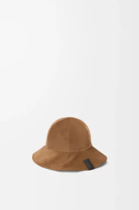 Country Hat in Suede Country Hat in Suede