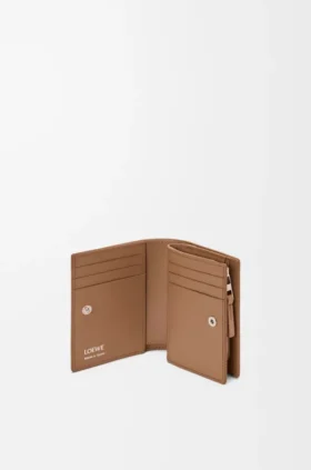 Duet Compact Wallet in Smooth and Grained Calfskin