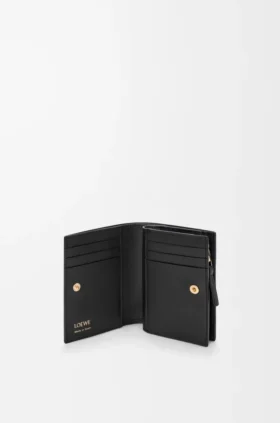 Duet Compact Wallet in Smooth and Grained Calfskin