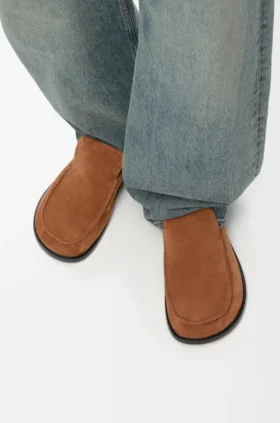 Flex Loafer in Suede