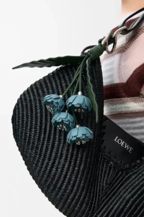 Flower Charm in Classic Calfskin