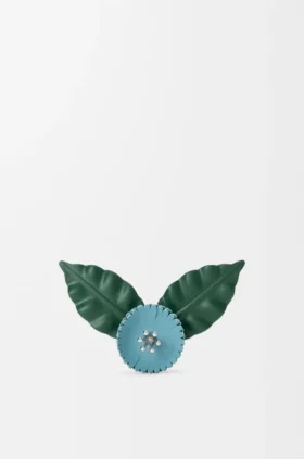 Flower Pin in Classic Calfskin Flower Pin in Classic Calfskin