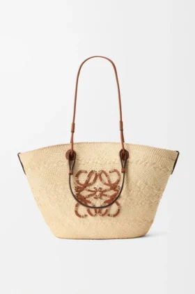 Medium Anagram Basket Bag in Iraca Palm and Calfskin