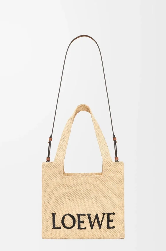 Medium Loewe Font Tote in Raffia Medium Loewe Font Tote in Raffia