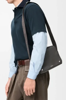 Medium Pebble Messenger Bag in Supple Grained Calfskin