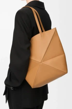 Medium Puzzle Fold Tote in Shiny Calfskin