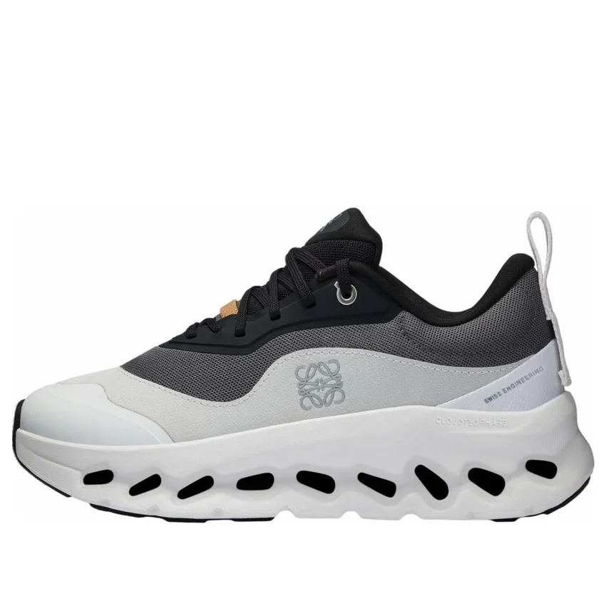 On Running X Loewe Cloudtilt 2 “Black White” 3We10873509 On Running X Loewe Cloudtilt 2 “Black White” 3We10873509