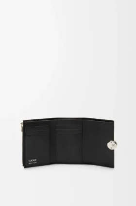 Pebble Small Vertical Wallet in Pebble Grained Calfskin