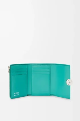 Pebble Small Vertical Wallet in Pebble Grained Calfskin