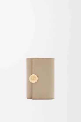Pebble Small Vertical Wallet in Shiny Nappa Calfskin