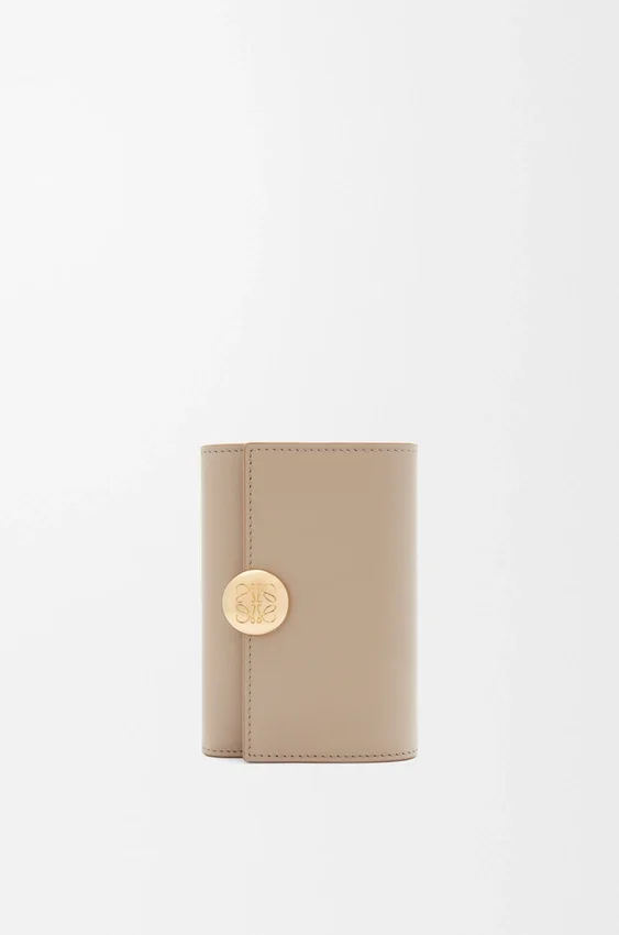 Pebble Small Vertical Wallet in Shiny Nappa Calfskin Pebble Small Vertical Wallet in Shiny Nappa Calfskin