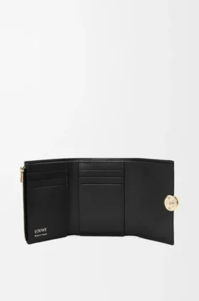 Pebble Small Vertical Wallet in Shiny Nappa Calfskin