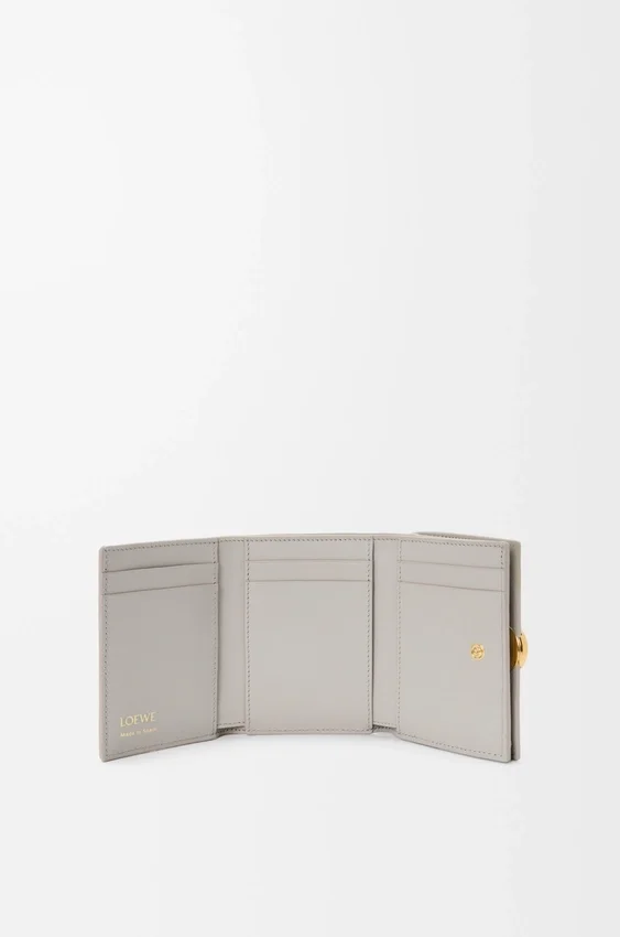 Pebble Trifold Wallet in Shiny Nappa Calfskin Pebble Trifold Wallet in Shiny Nappa Calfskin