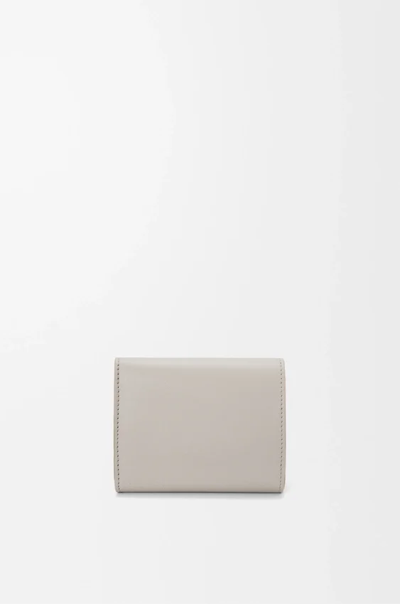 Pebble Trifold Wallet in Shiny Nappa Calfskin Pebble Trifold Wallet in Shiny Nappa Calfskin