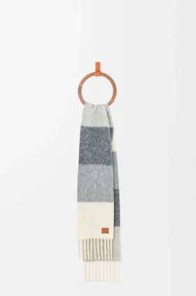 Scarf in Alpaca and Wool Blend