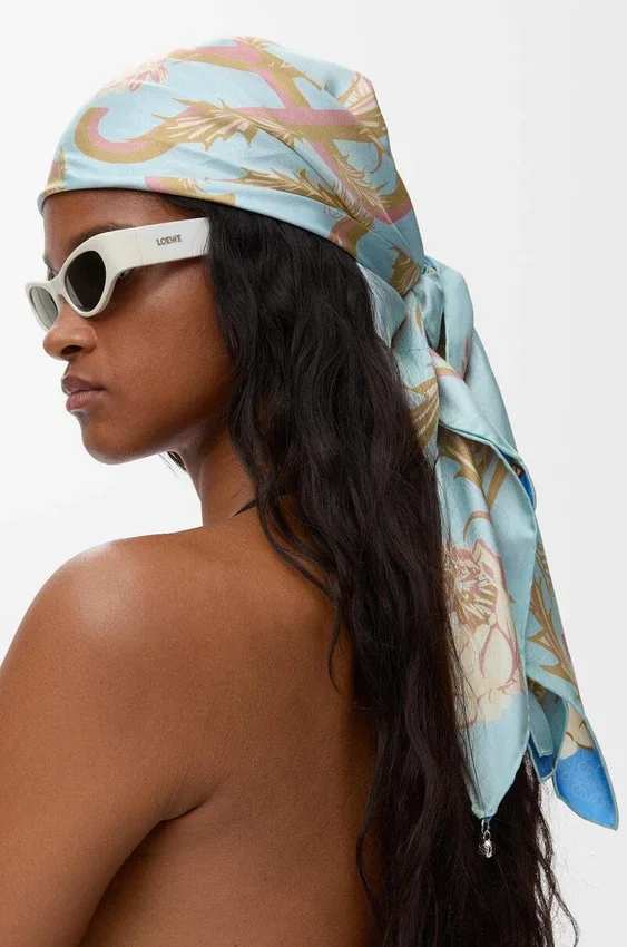 Scarf in Silk Scarf in Silk