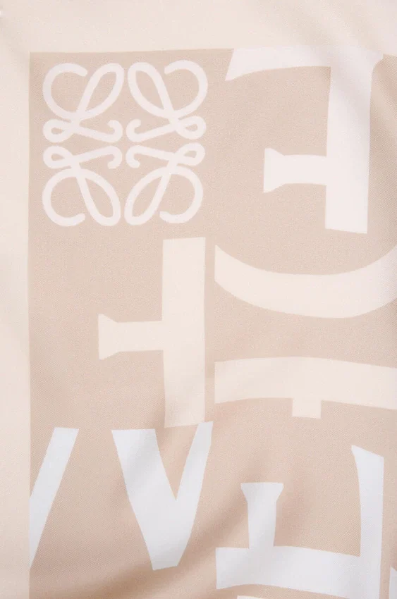 Scarf in Silk Scarf in Silk
