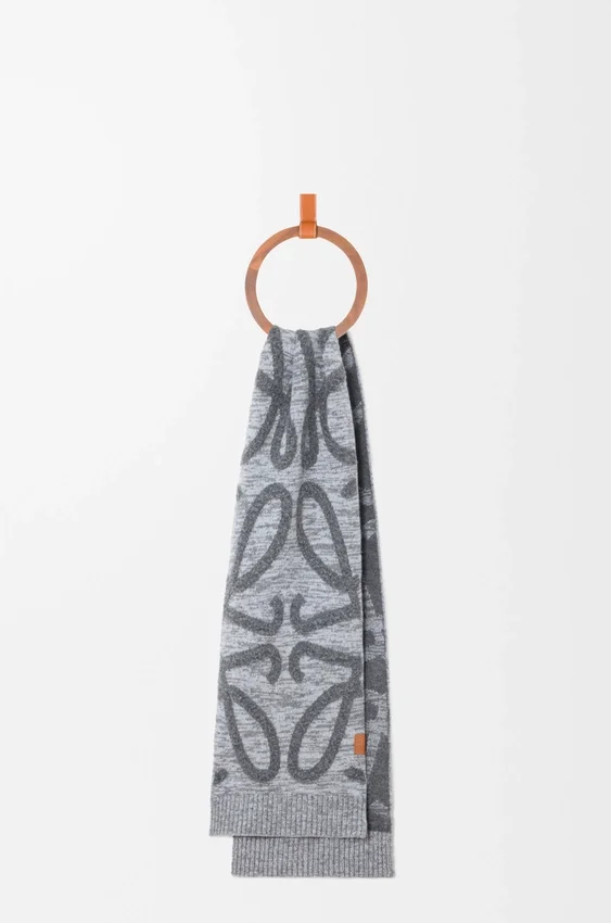 Scarf in Wool and Cashmere Scarf in Wool and Cashmere