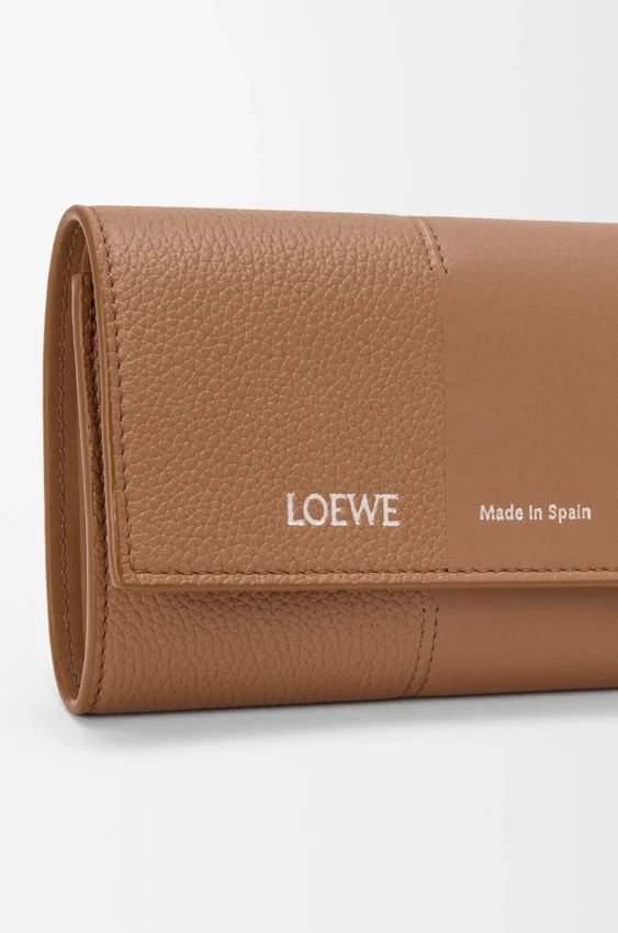 Small Vertical Wallet in Smooth and Grained Calfskin Small Vertical Wallet in Smooth and Grained Calfskin